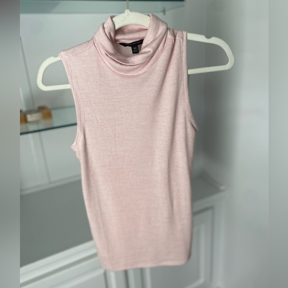 BRAND NEW Banana Republic Turtle Neck Tank